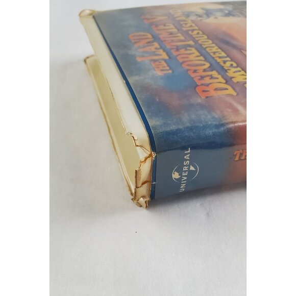The Land Before Time V: The Mysterious Island VHS Tape 1997 Clamshell - Picture 7 of 9